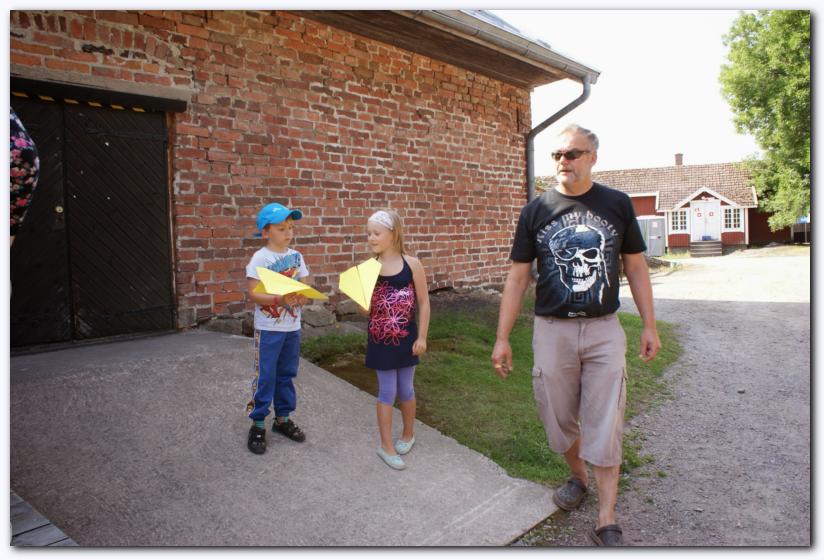 802x537 pixels (80K)